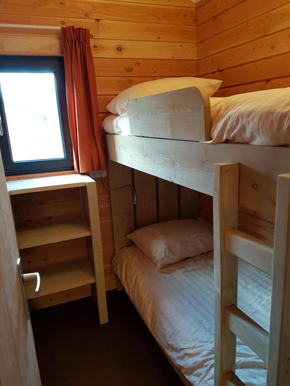 Vakantiepark De Bronzen Eik Sellingen Esterno foto